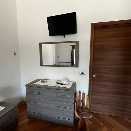 Assuntina Villa *